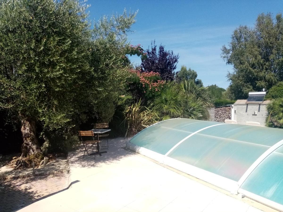L'Eden Naturiste Spas 샬랑 외부 사진